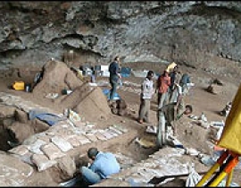 Excavation at Moche Borago rock shelter continues